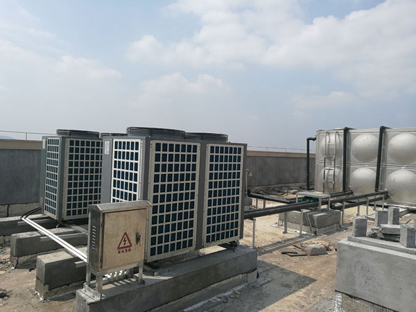 杭州空港保稅園熱泵熱水工程