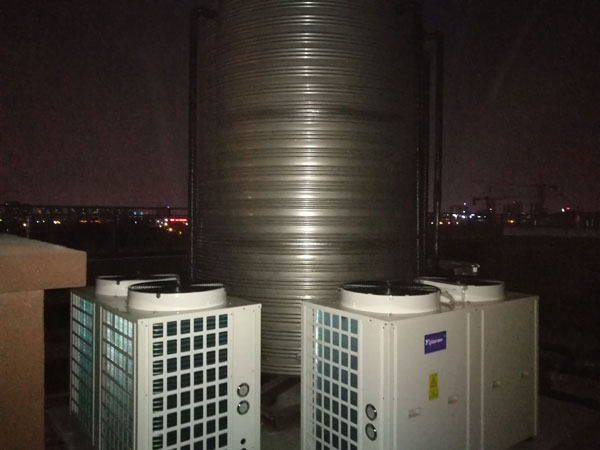 無錫貢湖灣酒店熱泵熱水工程