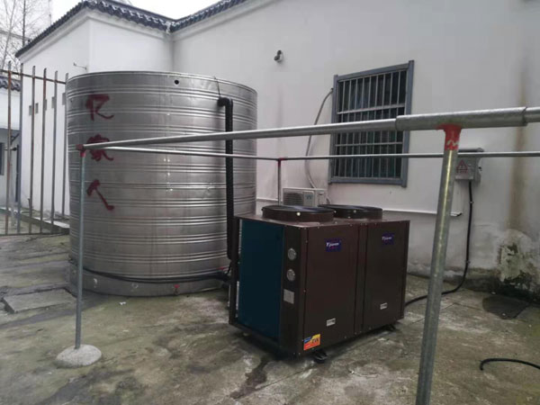 南京三江學(xué)院空氣能熱泵系統(tǒng)