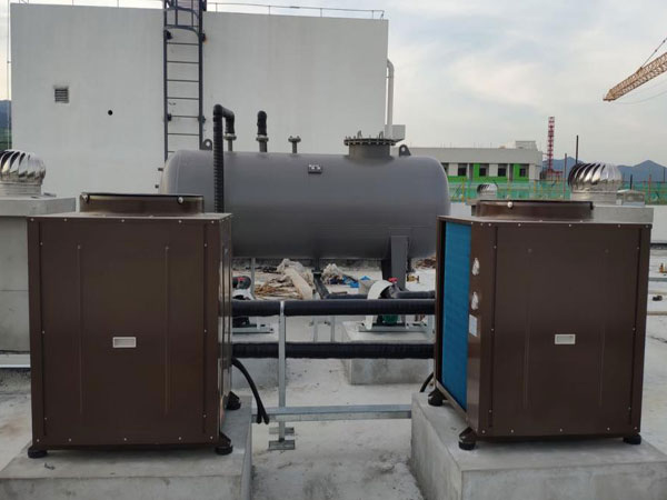 億家人中標(biāo)臺州龍湖學(xué)校商用空氣能熱水器工程