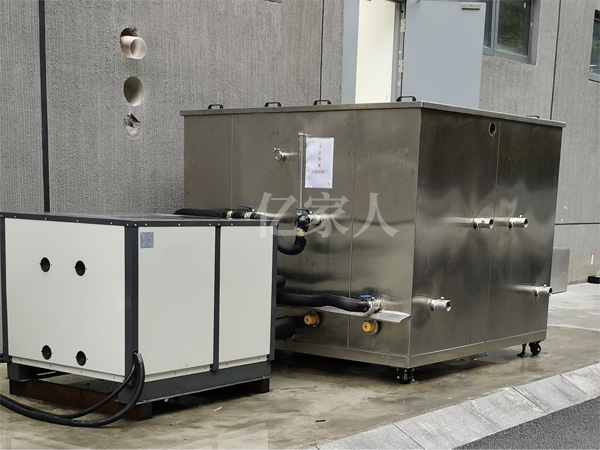 億家人高溫水源熱泵回收注塑機(jī)冷卻水熱量再利用
