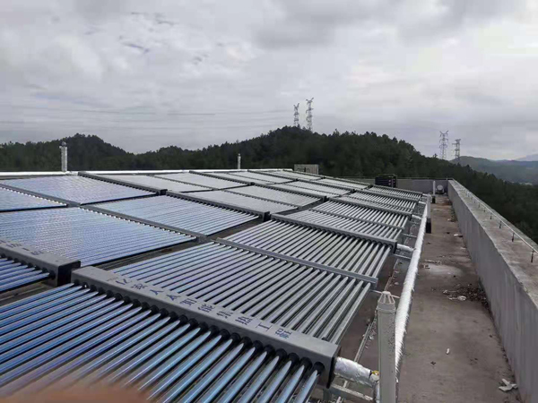 光大環(huán)保吉安員工宿舍太陽能加空氣源熱水工程竣工