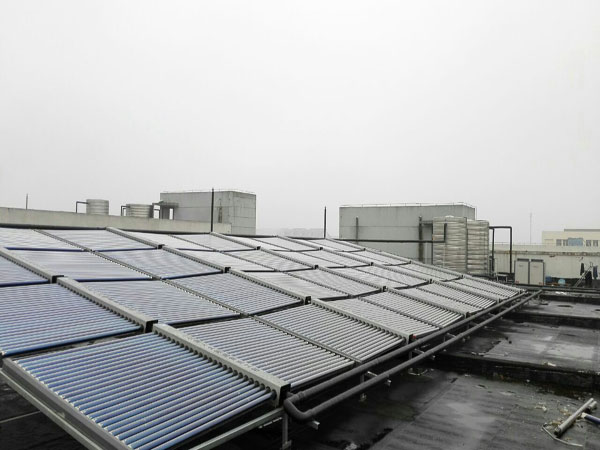 浙江華彩電器太陽能加空氣能熱水工程完工