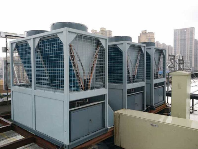河北莫泰酒店中央熱水及空氣能冷暖空調(diào)系統(tǒng)竣工