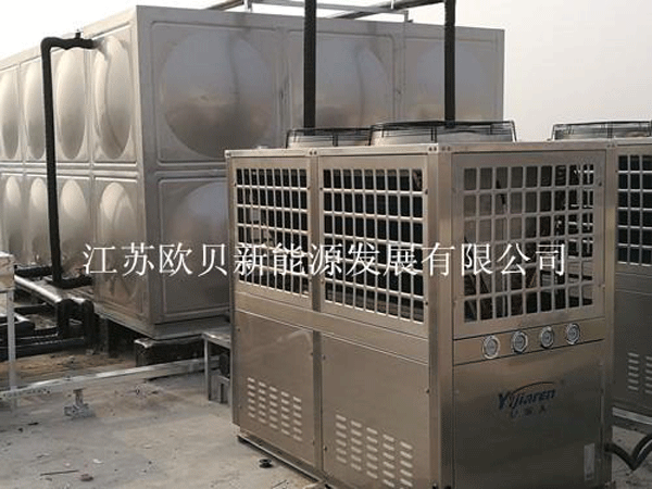 四代熱水器對(duì)比，空氣能熱泵熱水器完勝