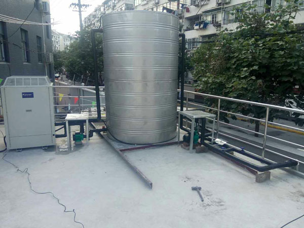 上海城建市政員工浴室安裝空氣能熱水設備