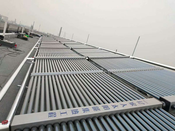 德州光大環(huán)保太陽能熱水器輔助電加熱工程